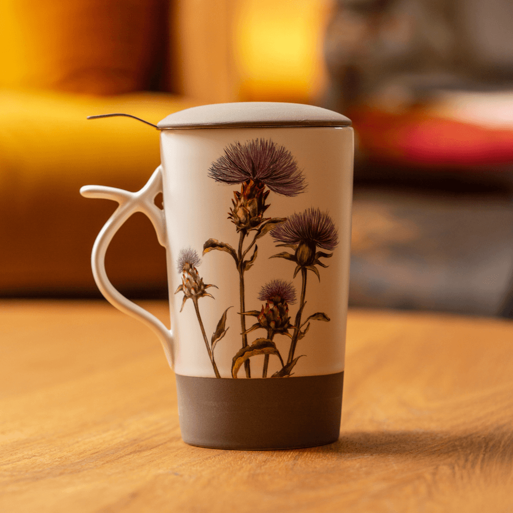 Caneca-de-Procelana-com-Infusor-Cardo-Branca-vitrine