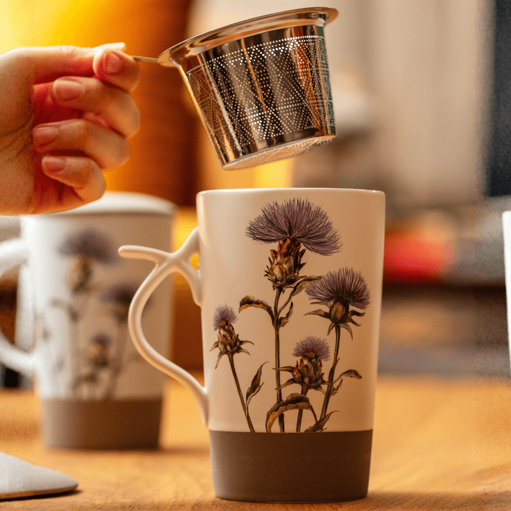 Caneca-de-Procelana-com-Infusor-Cardo-Branca-verso