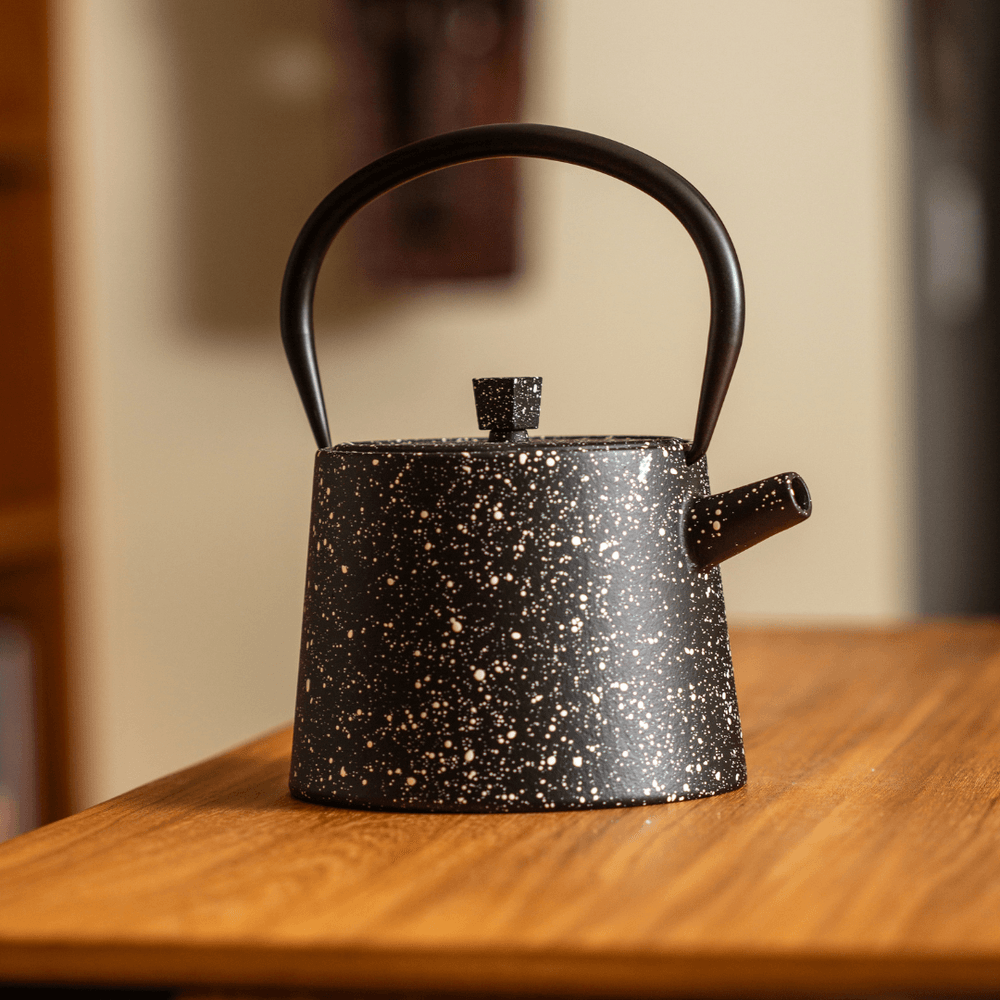 Bule-de-Ferro-Sheng-1