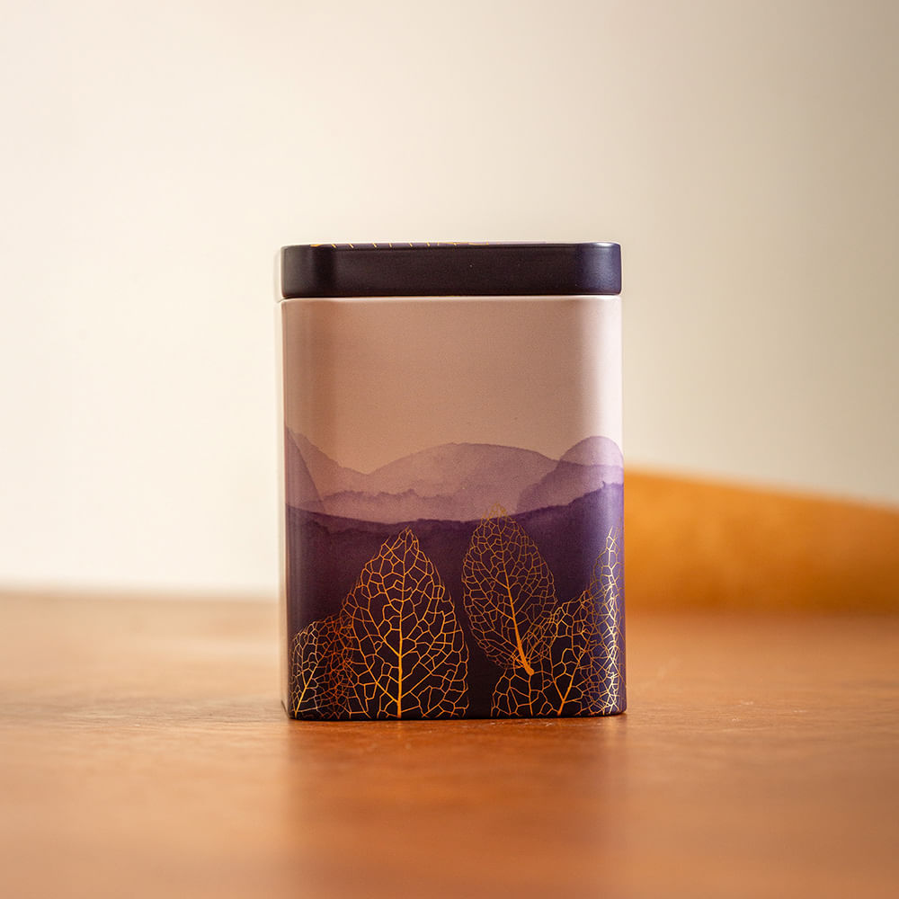 Lata-Folhas-Douradas-Roxa-1